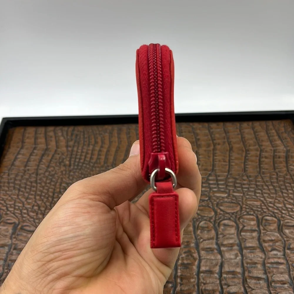 Prada Tessuto Red Zip Around Unisex Credit Card 💳 Holder - Picture 4 of 11